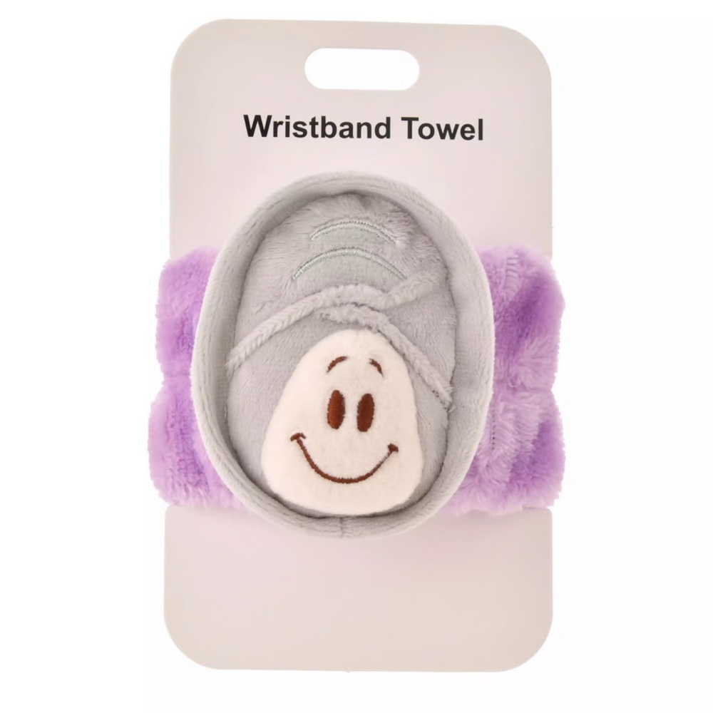 BNIB Disneyland Hong Kong Alice in the Wonderland Young Oyster Wristband Towel
